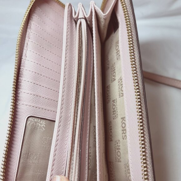 Michael Kors Large Cell Ph. Multi Function Wristlet/Leather-Blush/Pale Pink/Gold - Picture 9 of 14